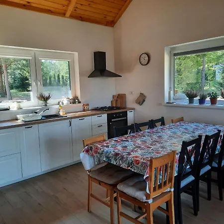 Siedlisko Radogoszcz, Jacuzzi ,sauna بيت للعطل *